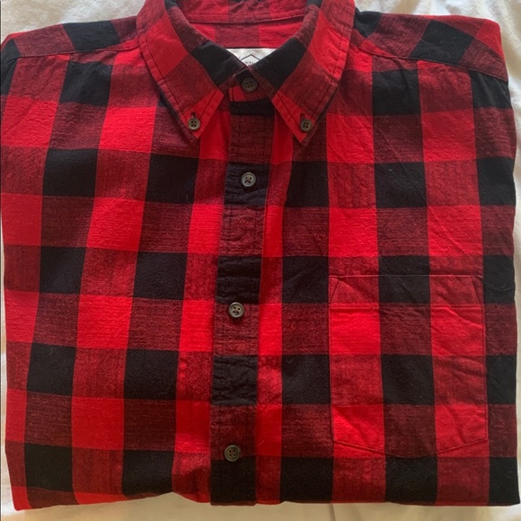 St. John's Bay Red and Black Checkered Men's Shirt - Picture 3 of 3